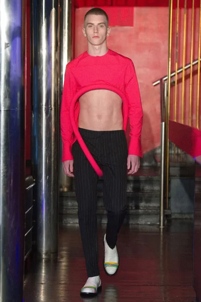 Look 35